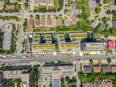 500 Wilson Avenue 915, Toronto, On M3h 0e5