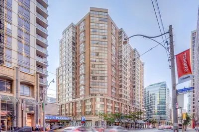 Condo Apartment in Toronto