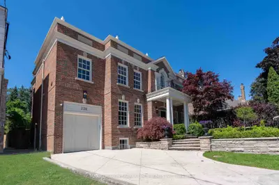 230 Dunvegan Road, Toronto, On M5p 2p2