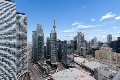 16 Harbour Street 4501, Toronto, On M5j 2z7