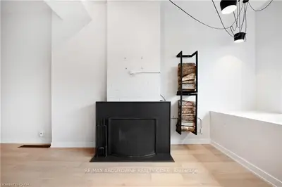 676 Richmond Street W 105, Toronto, On M6j 1c3