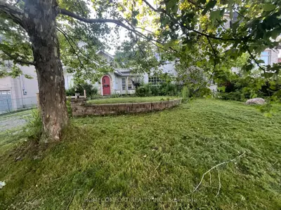 Detached in Toronto