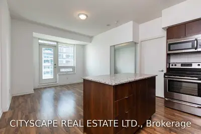 Condo Apartment in Toronto