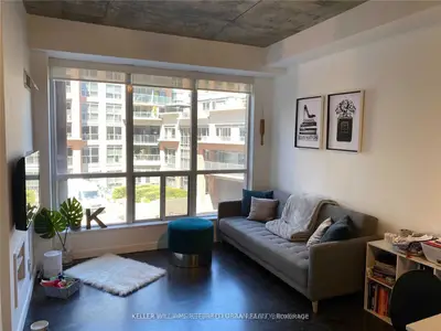 Condo Apartment in Toronto