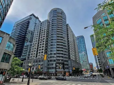 Common Element Condo in Toronto