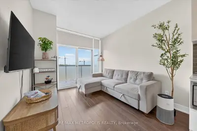 Condo Apartment in Toronto