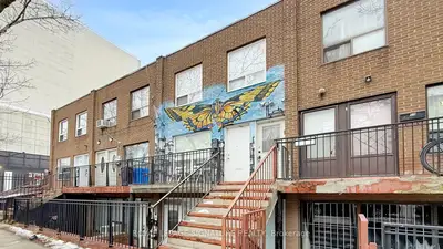 61 Cameron Street B, Toronto, On M5t 2h1