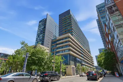 Condo Apartment in Toronto