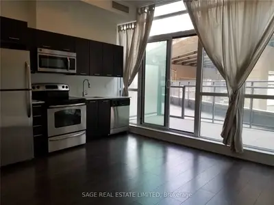 169 Fort York Boulevard 220, Toronto, On M5v 0c8