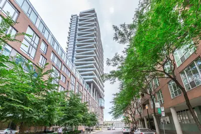 Condo Apartment in Toronto