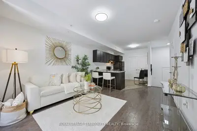 Condo Townhouse in Toronto