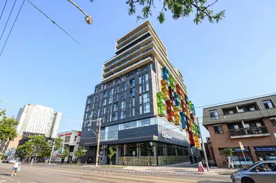 Condo Apartment in Toronto