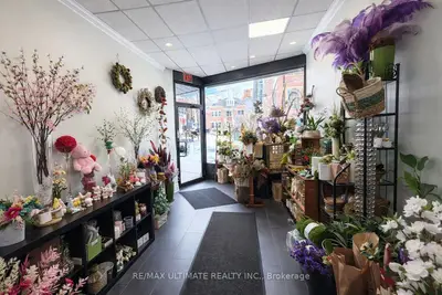1685 Dundas Street W Main, Toronto, On M6k 1v2