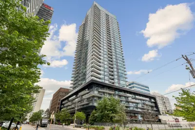 Condo Apartment in Toronto