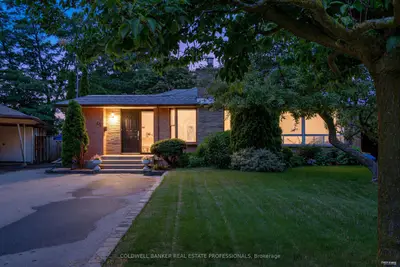 18 Tuna Court, Toronto, On M3a 3l1