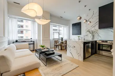 Condo Apartment in Toronto