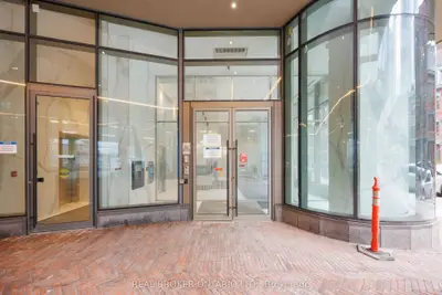 88 Queen Street, Toronto, On M5c 0b6