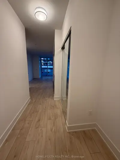 10 Inn On The Park Drive 605, Toronto, On M3c 0p9