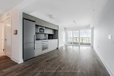 Leasehold Condo in Toronto