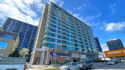 15 Singer Court 305, Toronto, On M2k 0b1