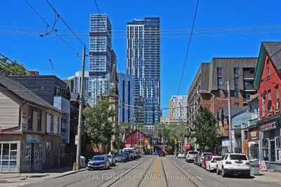 251 Jarvis Street 2006, Toronto, On M5b 0c3