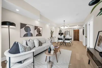 701 W Sheppard Avenue W 229, Toronto, On M3h 0b2