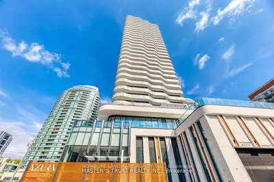 Condo Apartment in Toronto