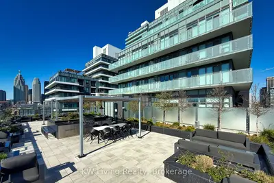 Condo Apartment in Toronto
