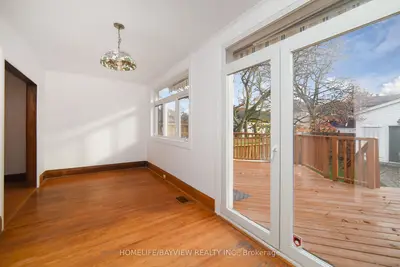 27 Cranbrooke Avenue, Toronto, On M5m 1m3