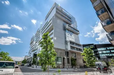 Condo Apartment in Toronto