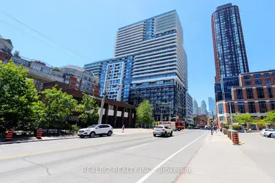 Condo Apartment in Toronto