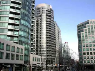Condo Apartment in Toronto