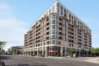 Condo Apartment in Toronto
