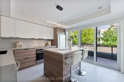 38 Cole Street, Toronto, On M5a 0a3