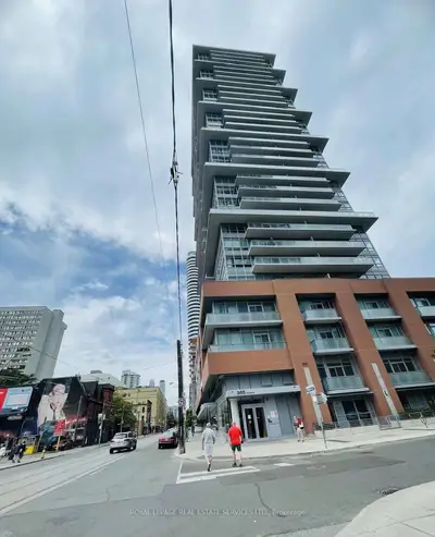 Condo Apartment in Toronto