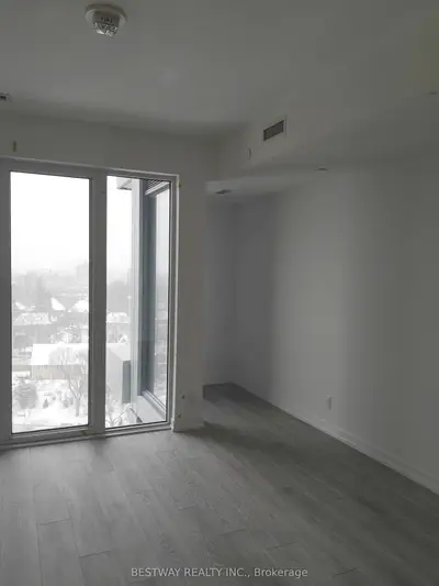 2020 Bathurst Street 1611, Toronto, On M5p 0a6