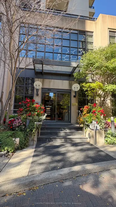 500 Doris Avenue Th3, Toronto, On M2n 0c1