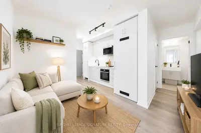 Condo Apartment in Toronto
