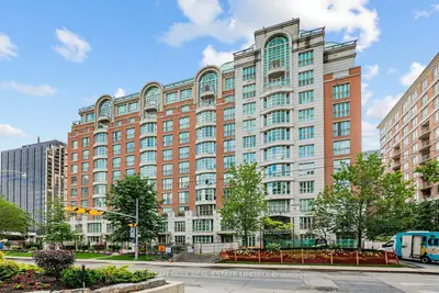 Condo Apartment in Toronto