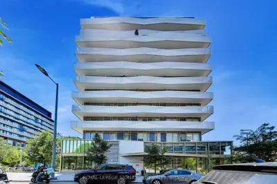 Condo Apartment in Toronto
