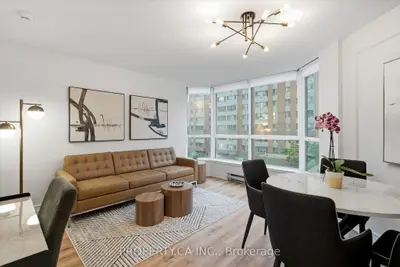 Condo Apartment in Toronto