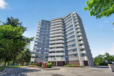 Condo Apartment in Toronto