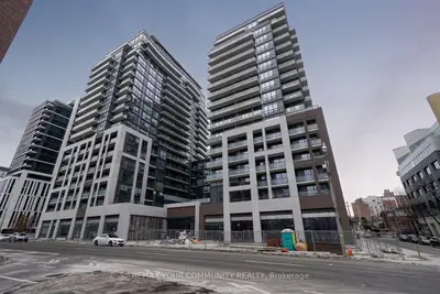 Condo Apartment in Toronto