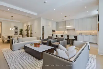 10 Prince Arthur Avenue Garden Home 1, Toronto, On M5r 1a9