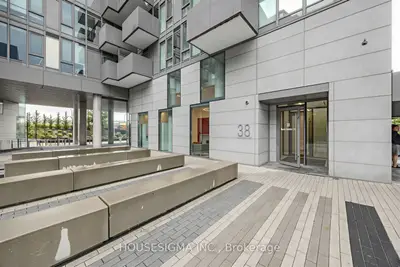 Condo Apartment in Toronto
