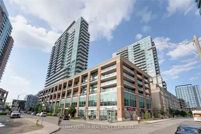 Condo Apartment in Toronto