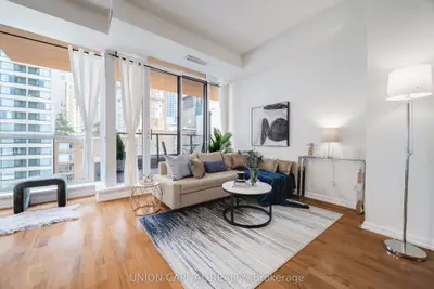 Condo Apartment in Toronto
