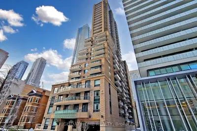 Condo Apartment in Toronto