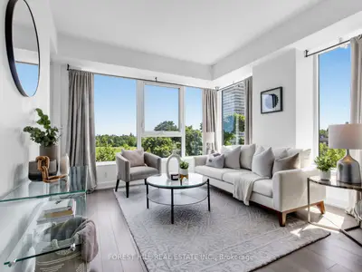 6 Parkwood Avenue 313, Toronto, On M4v 2w8