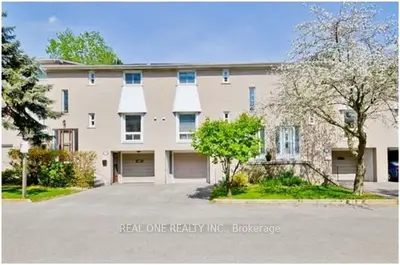 Condo Townhouse in Toronto